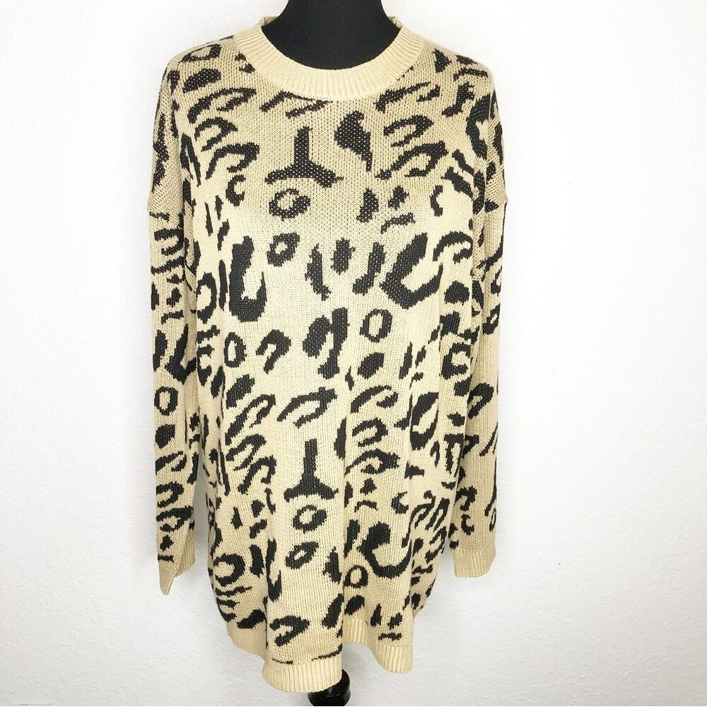 C+D+M Collection tan black leopard animal print sweater tunic size Large